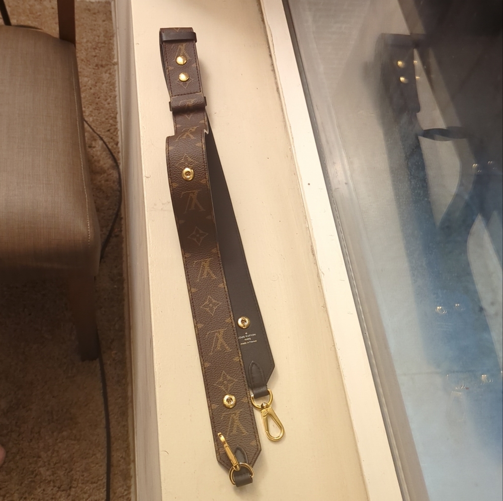 Lou's Vuitton strap